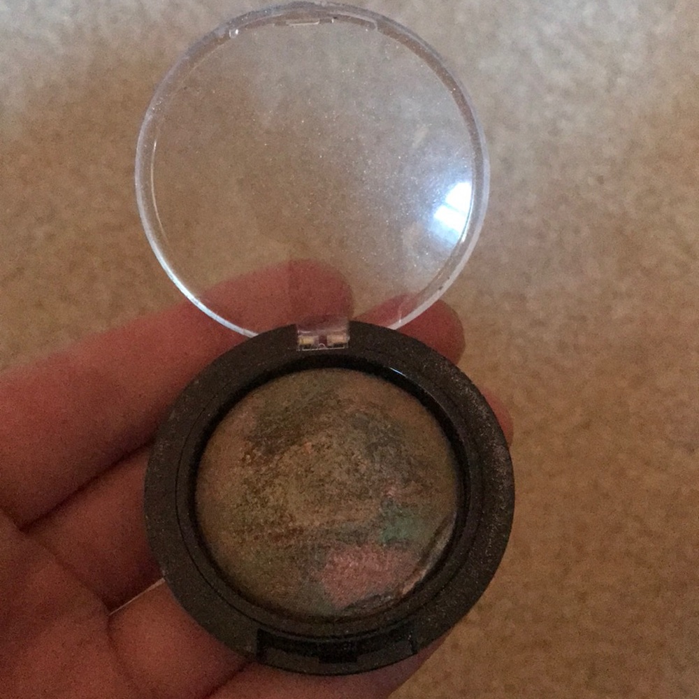 Avon eyeshadow